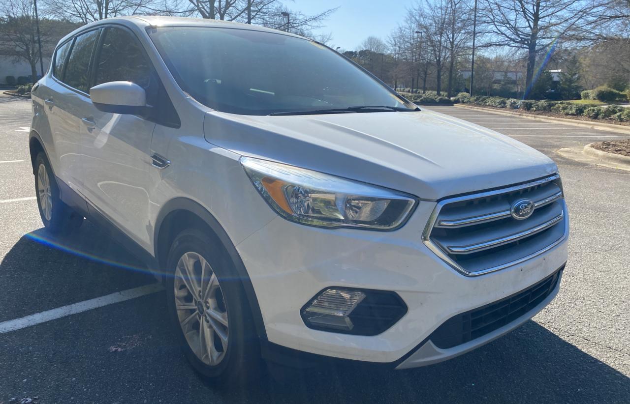 FORD ESCAPE SE 2017 with VIN 1FMCU0GD3HUD94491 - Photo from auction