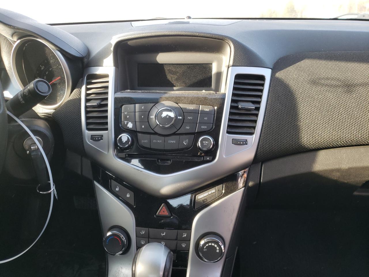 Photo 9 from auction – 2014 CHEVROLET CRUZE LT with VIN 1G1PC5SB1E7127090