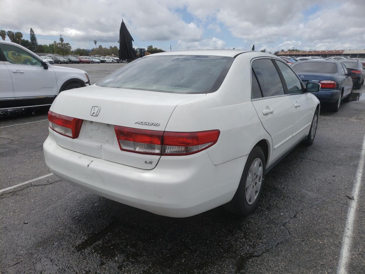 Photo 4 from auction – 2004 HONDA ACCORD LX with VIN JHMCM56314C014363