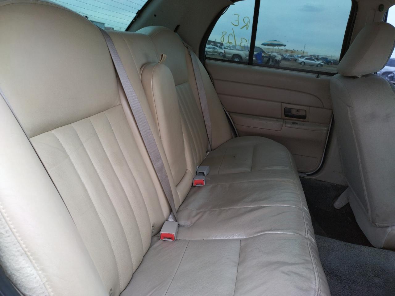 Photo 6 from auction – 2007 FORD CROWN VICT with VIN 2FAHP71W77X143779