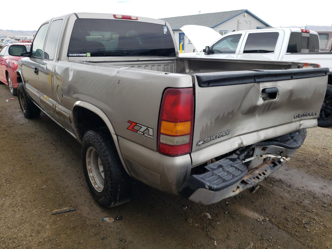 Photo 3 from auction – 2002 CHEVROLET SILVERADO with VIN 2GCEK19T421151997