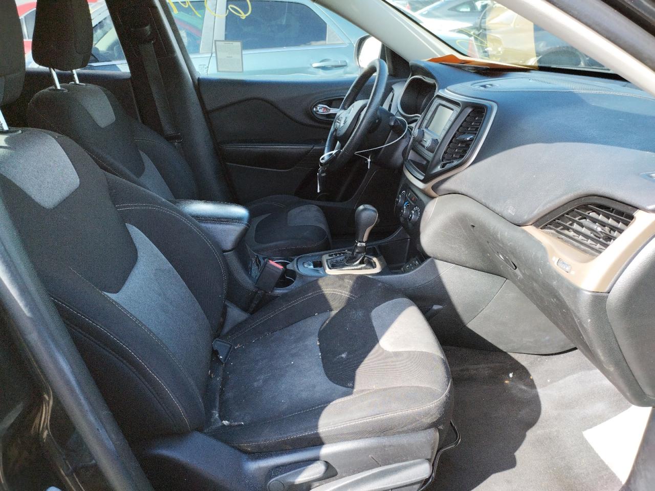 Photo 5 from auction – 2016 JEEP CHEROKEE S with VIN 1C4PJLAB7GW243339