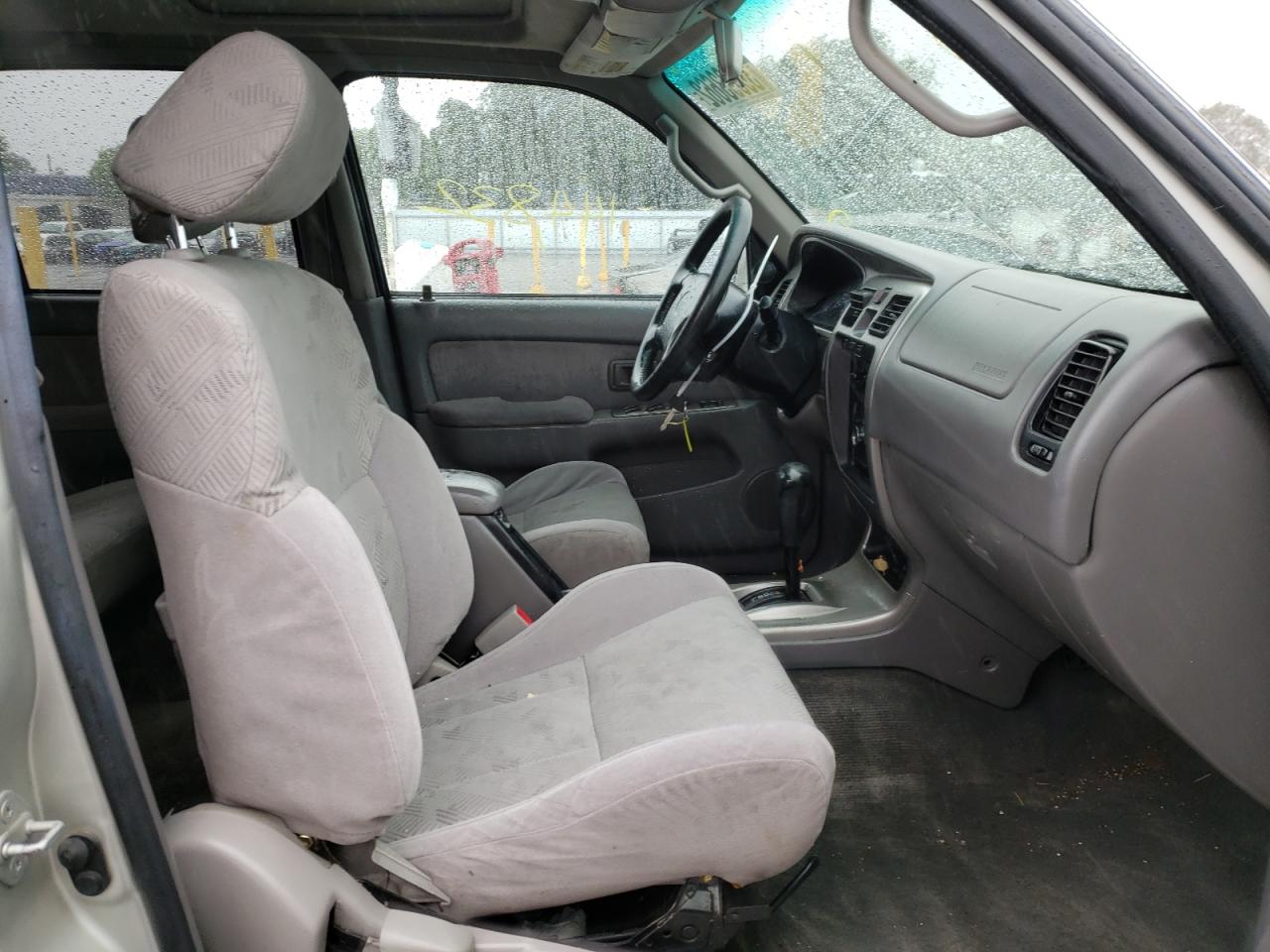 Photo 5 from auction – 2001 TOYOTA 4RUNNER SR with VIN JT3GN86R510197371