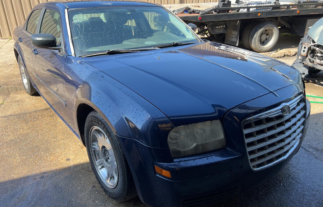 CHRYSLER 300 2005 with VIN 2C3JA43R15H644388 - Photo from auction