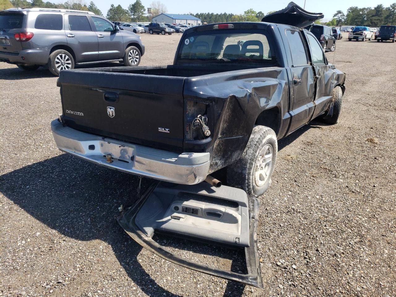 Photo 4 from auction – 2005 DODGE DAKOTA QUA with VIN 1D7HE48KX5S289794