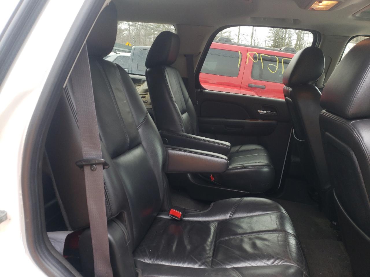 Photo 6 from auction – 2011 GMC YUKON SLT with VIN 1GKS2CE03BR144786