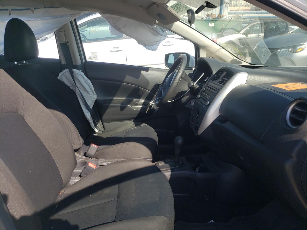 Photo 5 from auction – 2016 NISSAN VERSA NOTE with VIN 3N1CE2CP9GL396626