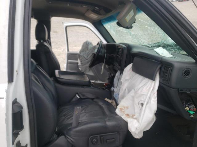 Photo 5 from auction – 2002 CHEVROLET SILVERADO with VIN 2GCEK19T621175542