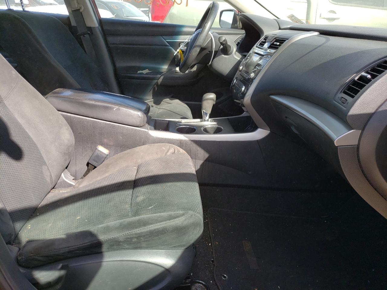 Photo 5 from auction – 2015 NISSAN ALTIMA 2.5 with VIN 1N4AL3AP1FN870799