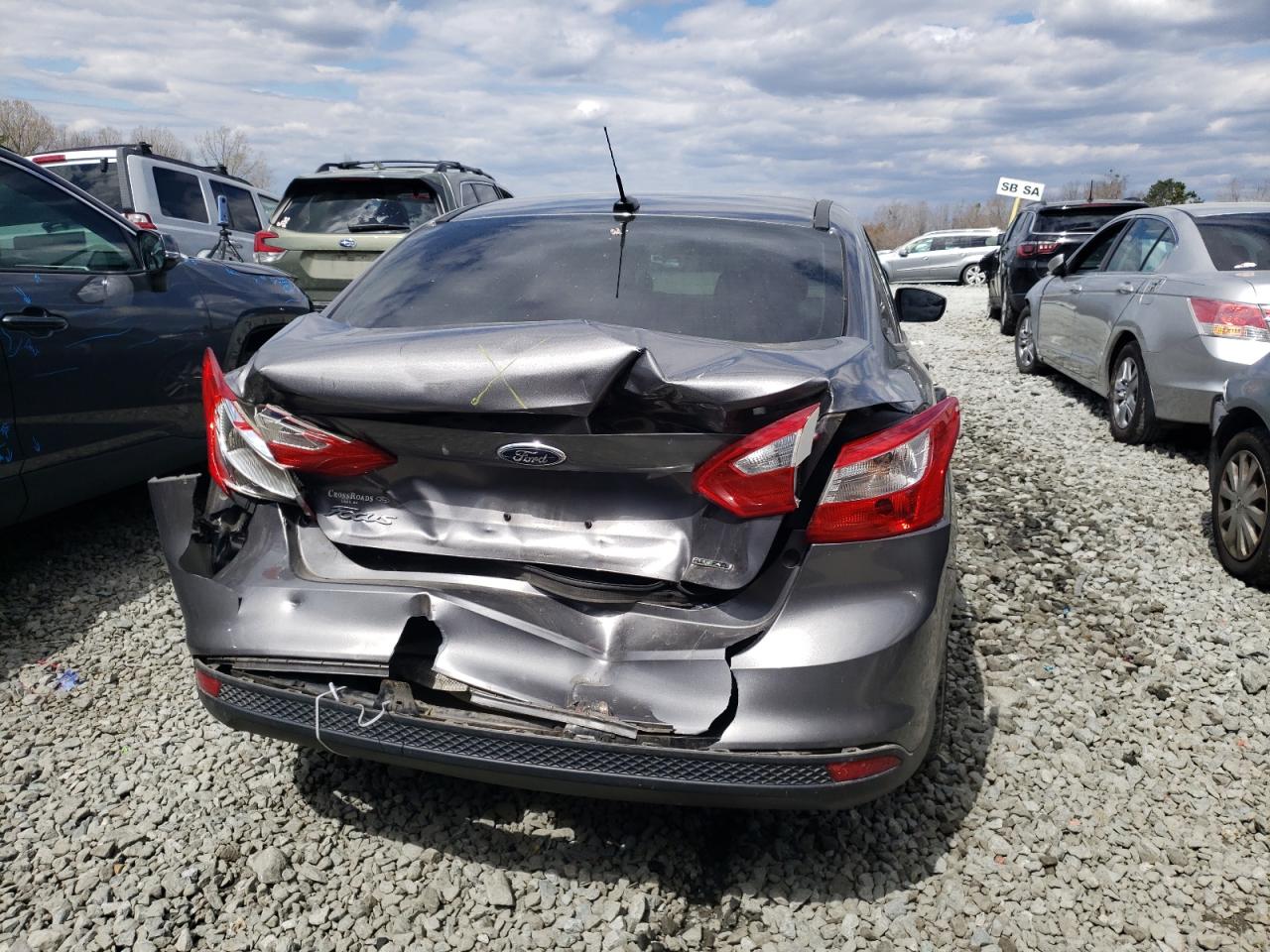 Photo 9 from auction – 2013 FORD FOCUS S with VIN 1FADP3E2XDL368723