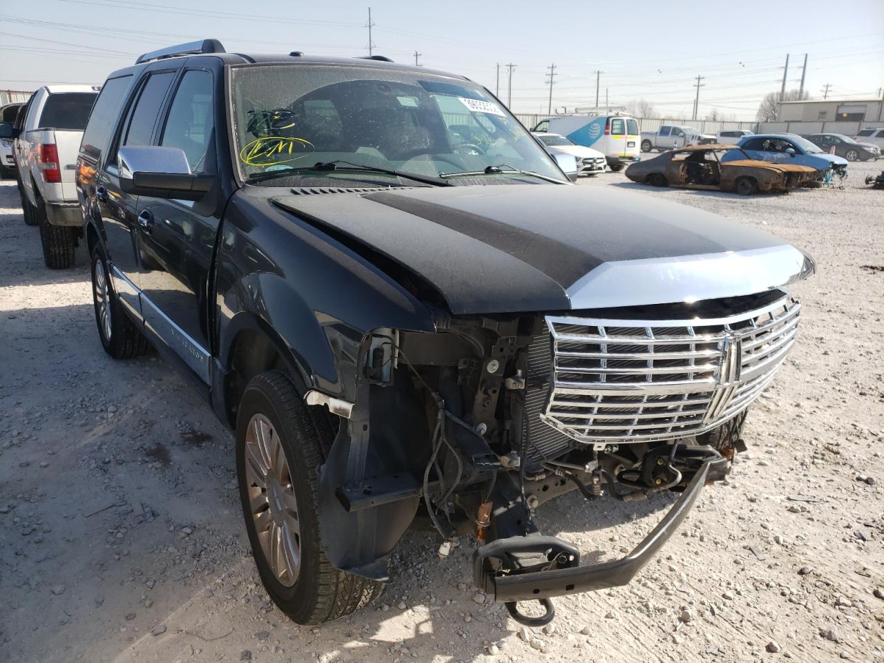 LINCOLN NAVIGATOR 2014 with VIN 5LMJJ2H54EEL06862 - Photo from auction