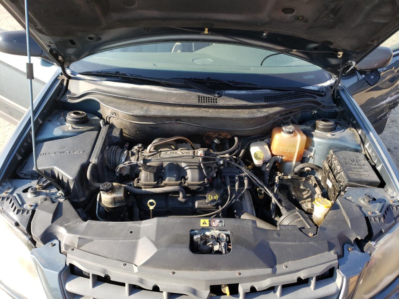 Photo 7 from auction – 2005 CHRYSLER PACIFICA with VIN 2C4GM48L85R345198