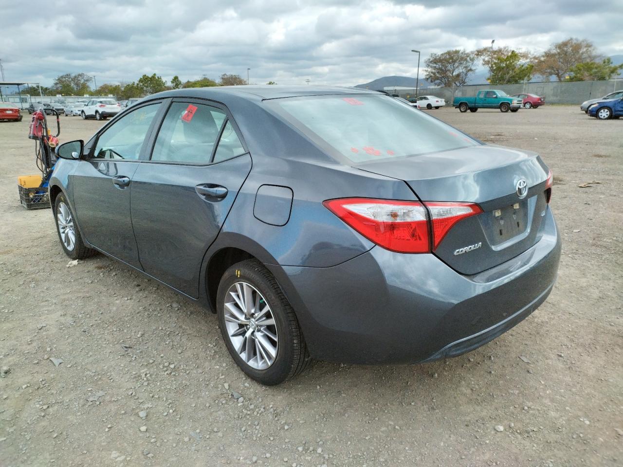 Photo 3 from auction – 2015 TOYOTA COROLLA L with VIN 5YFBURHE5FP181905