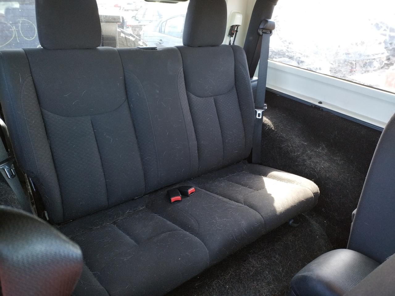 Photo 6 from auction – 2015 JEEP WRANGLER S with VIN 1C4AJWAG1FL585923