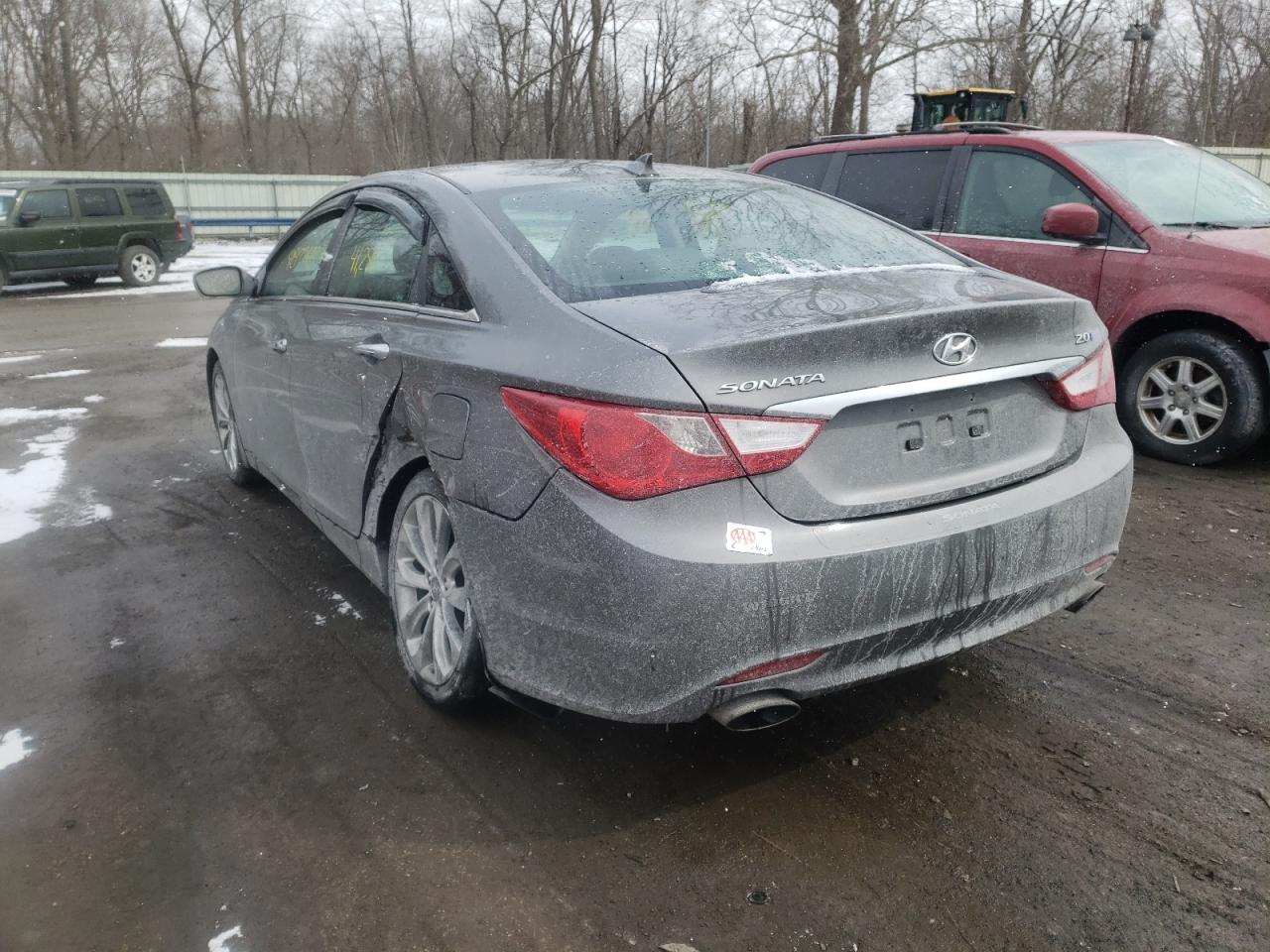 Photo 3 from auction – 2012 HYUNDAI SONATA SE with VIN 5NPEC4AB8CH430869