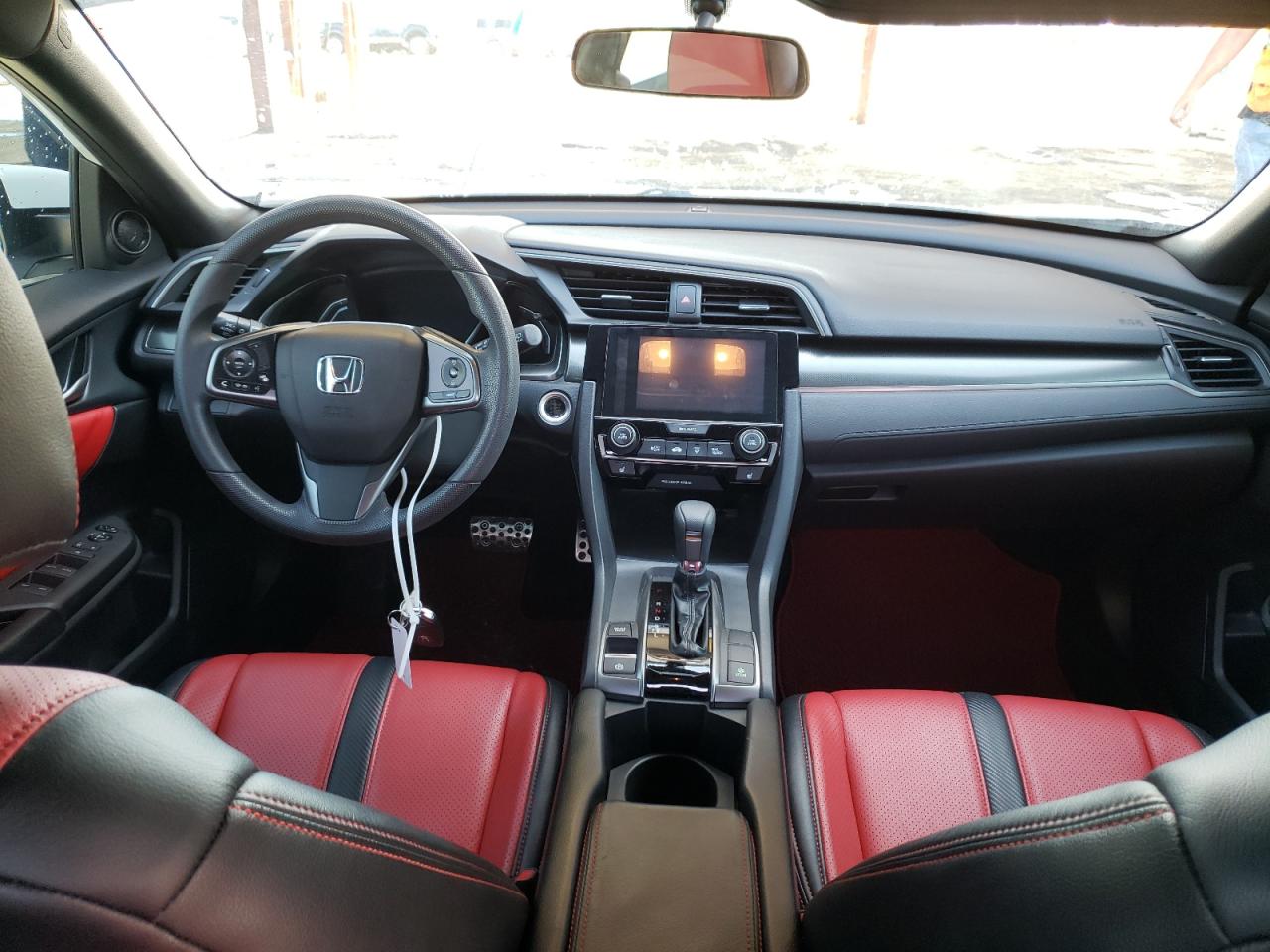 Photo 9 from auction – 2018 HONDA CIVIC EX with VIN SHHFK7H59JU211535
