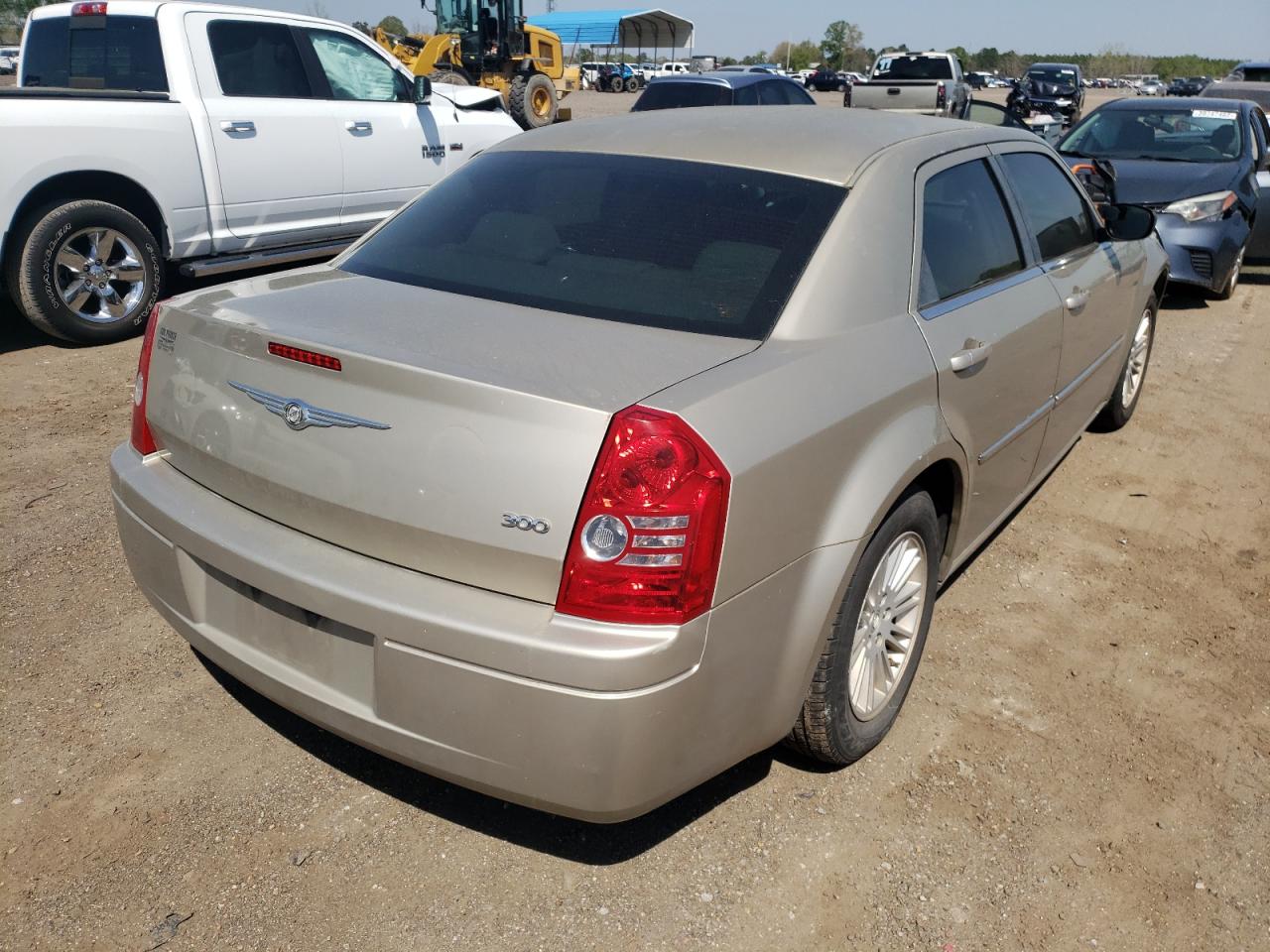 Photo 4 from auction – 2009 CHRYSLER 300 with VIN 2C3KA43D99H517483