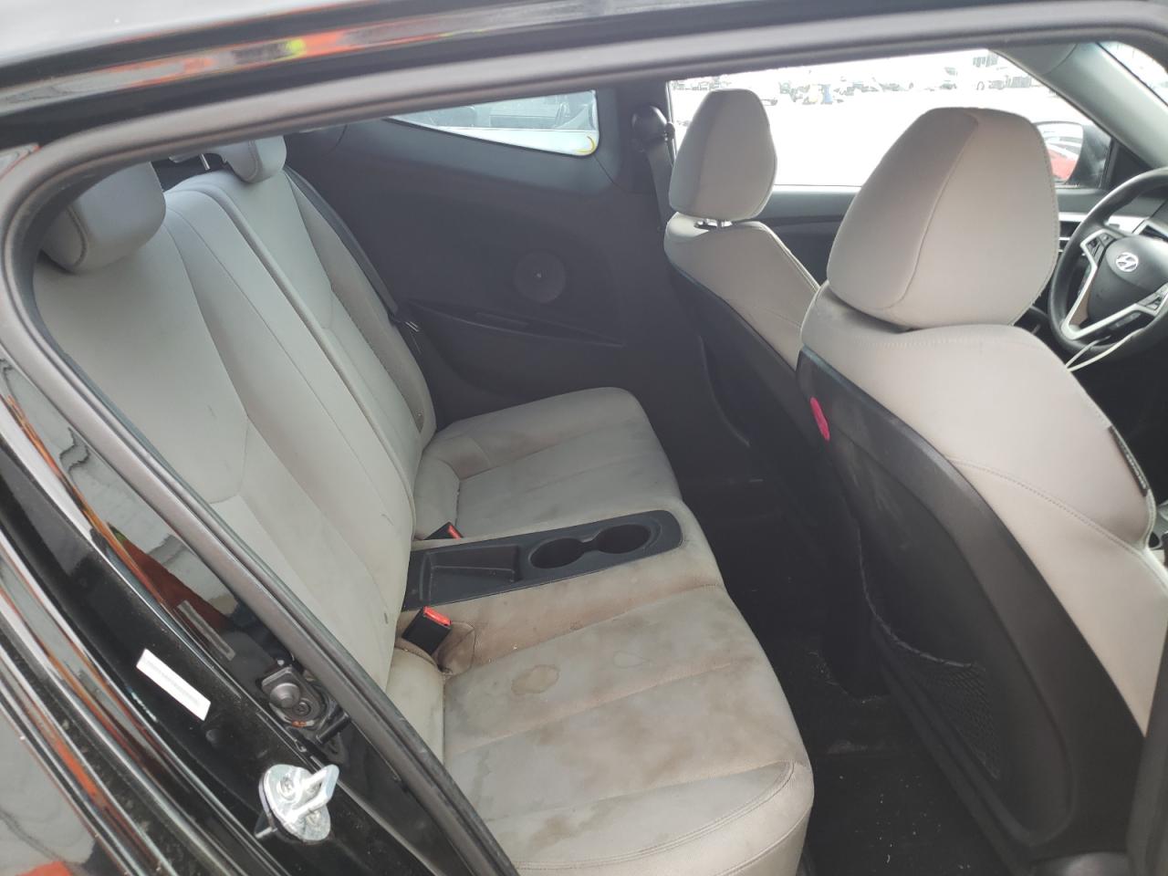 Photo 6 from auction – 2013 HYUNDAI VELOSTER with VIN KMHTC6AD1DU157474