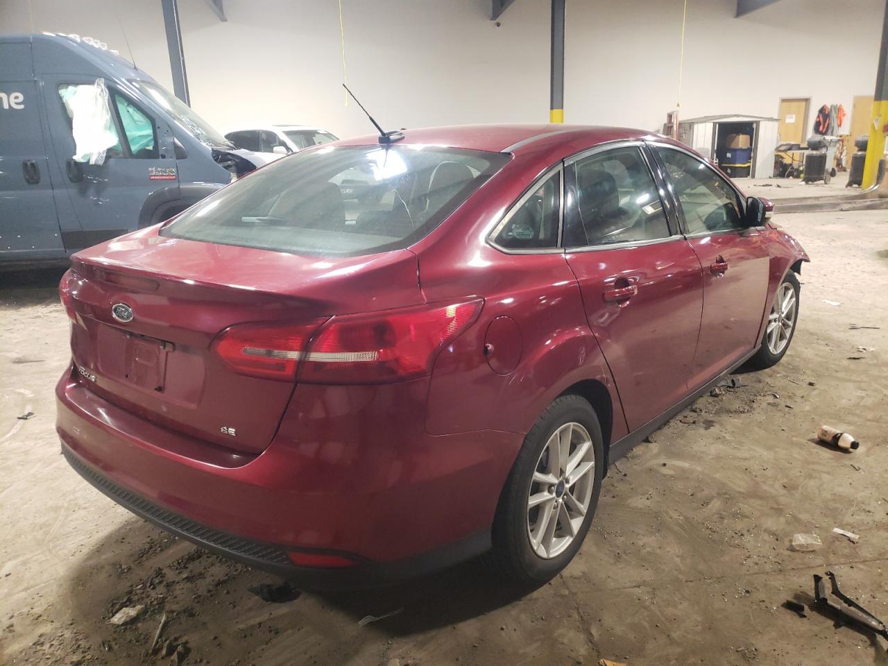 Photo 4 from auction – 2015 FORD FOCUS SE with VIN 1FADP3F27FL283291