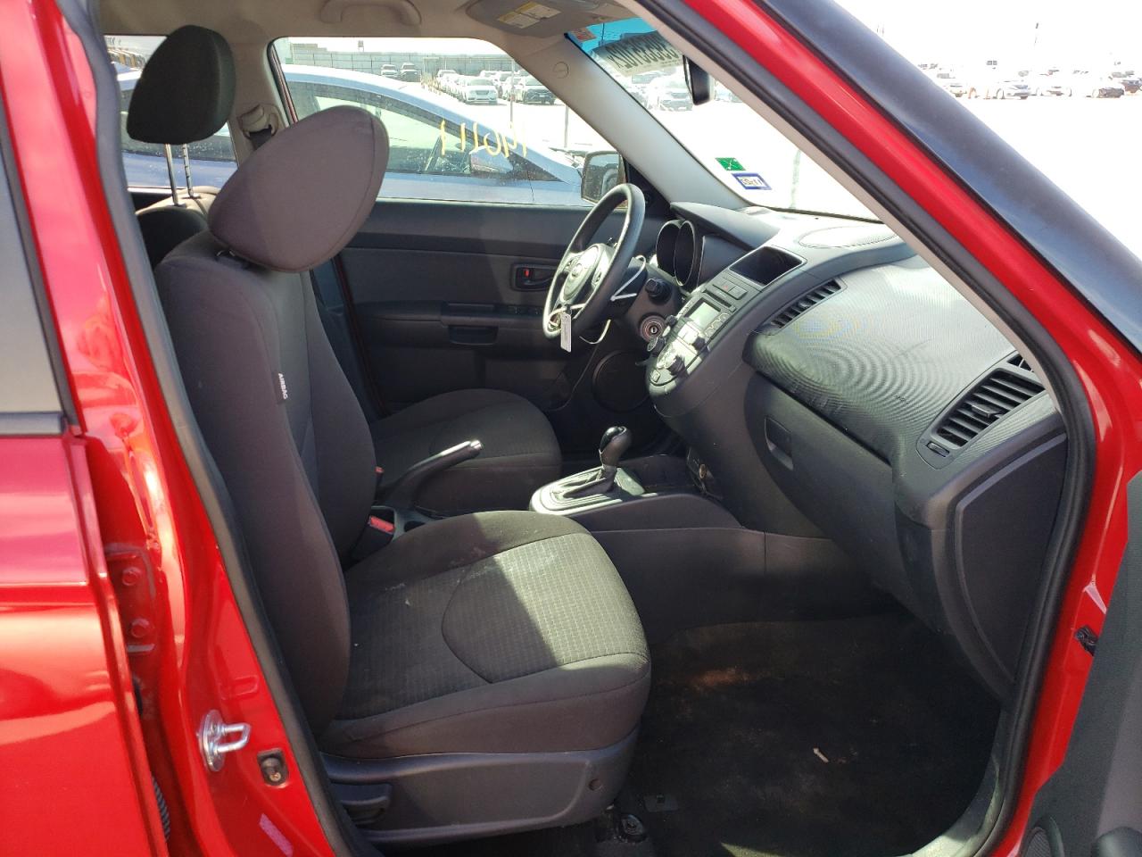 Foto 5 de la subasta – 2013 KIA SOUL con VIN KNDJT2A58D7511292