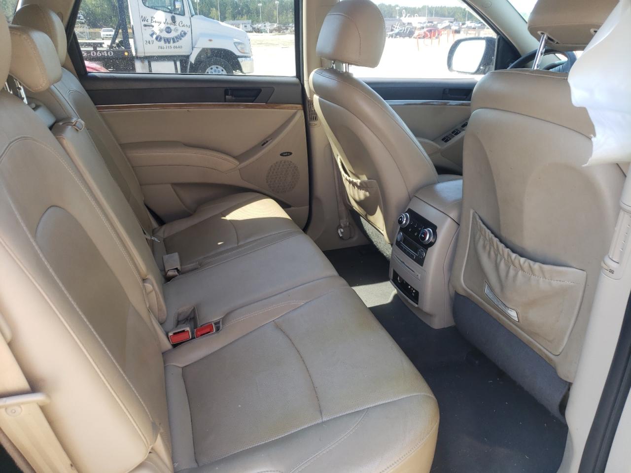 Photo 6 from auction – 2012 HYUNDAI VERACRUZ G with VIN KM8NU4CC3CU197696