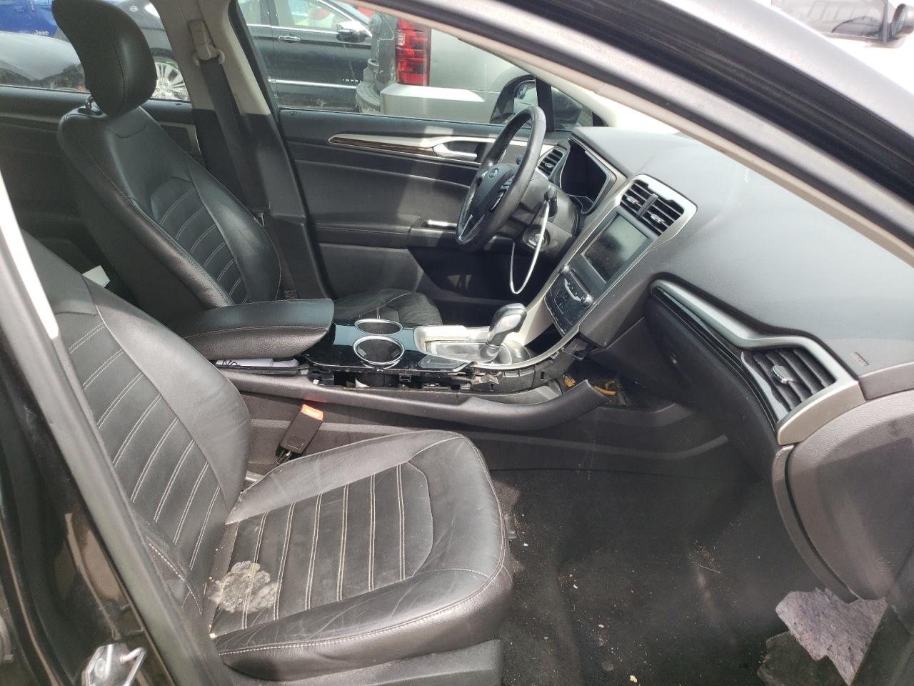 Photo 5 from auction – 2013 FORD FUSION SE with VIN 3FA6P0HR4DR112756
