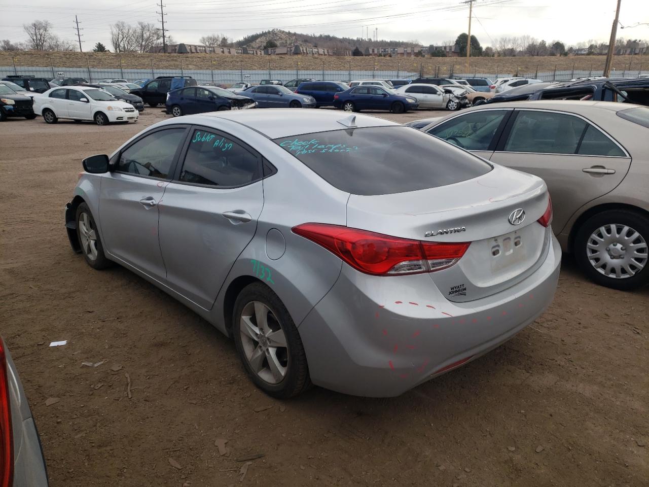 Photo 3 from auction – 2012 HYUNDAI ELANTRA GL with VIN 5NPDH4AEXCH099297