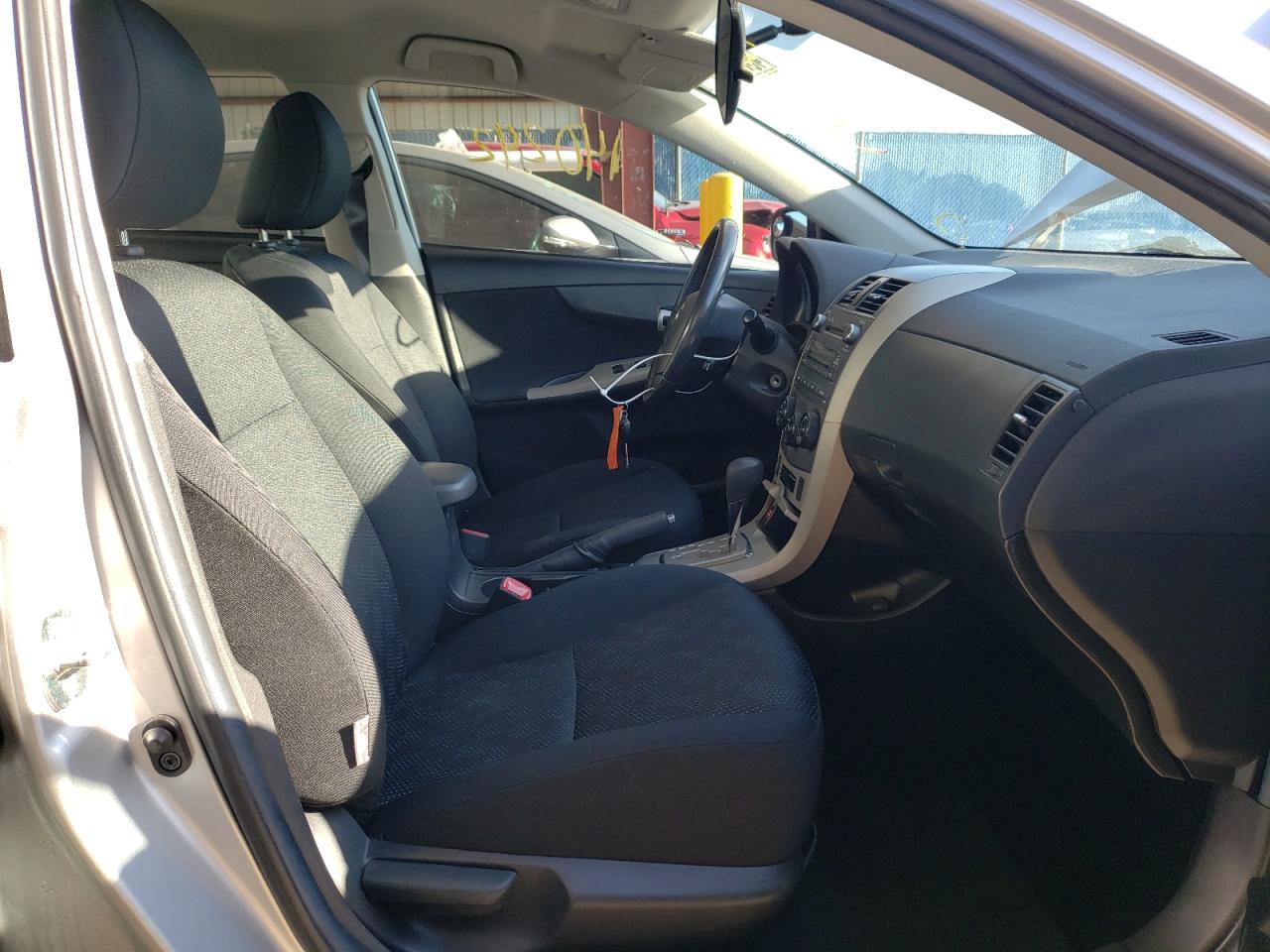 Photo 5 from auction – 2010 TOYOTA COROLLA BA with VIN 1NXBU4EEXAZ363856