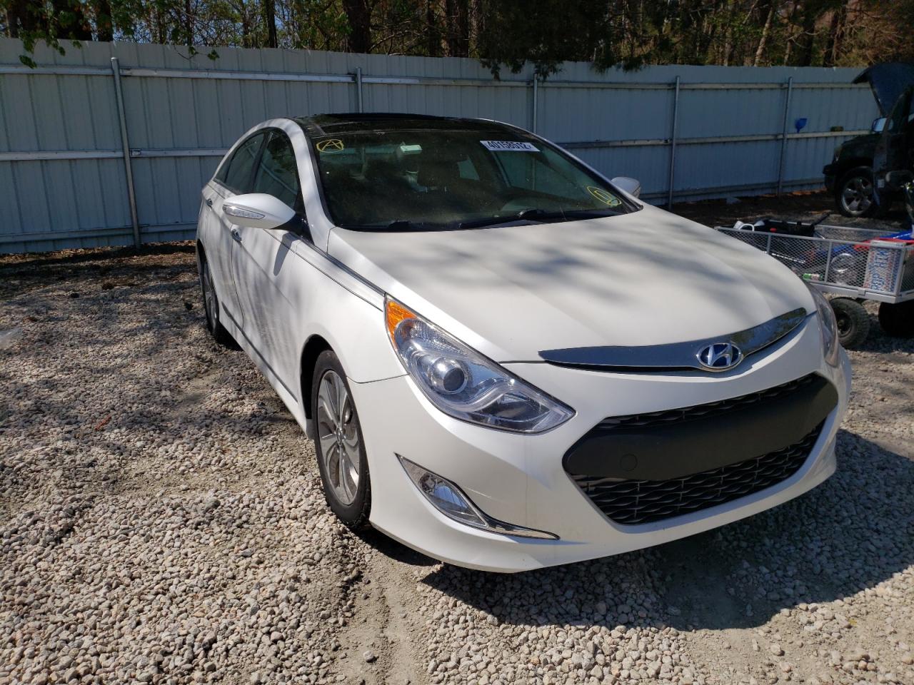 HYUNDAI SONATA HYB 2014 with VIN KMHEC4A43EA112570 - Photo from auction