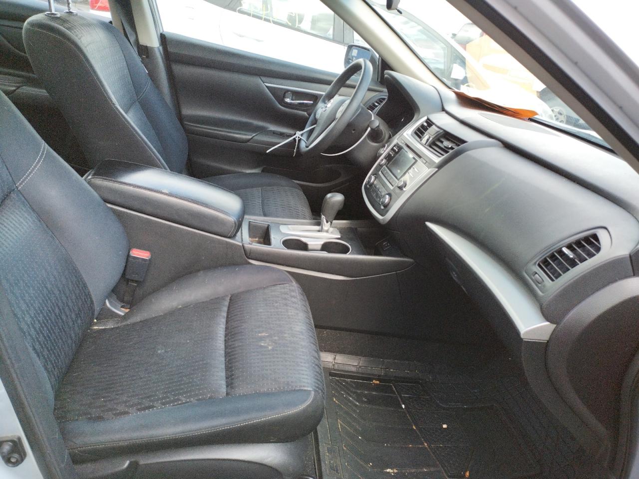 Photo 5 from auction – 2016 NISSAN ALTIMA 2.5 with VIN 1N4AL3AP4GC231300
