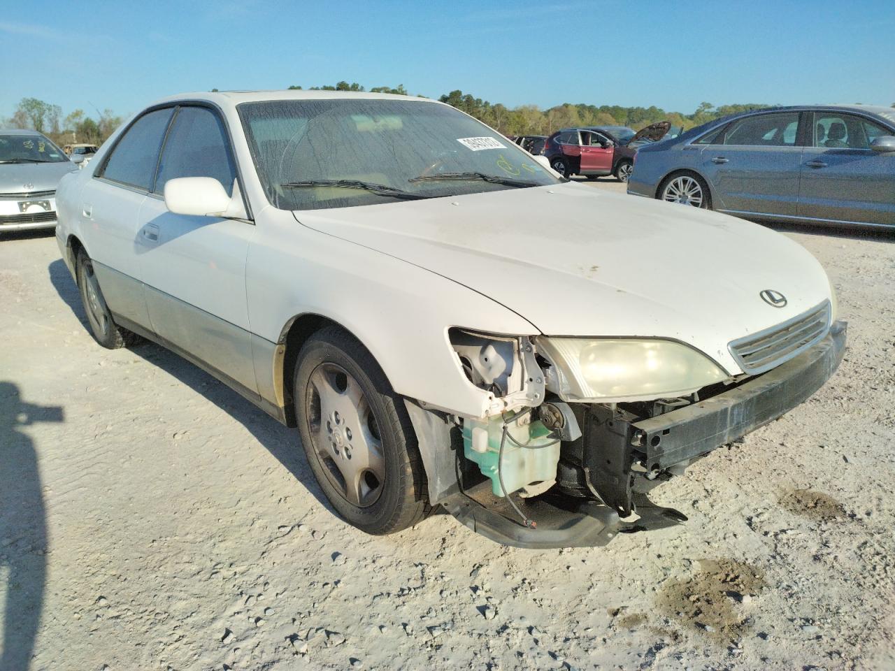 LEXUS ES 300 2000 مع رقم تعريف المركبة JT8BF28G7Y5091589 - صورة من المزاد