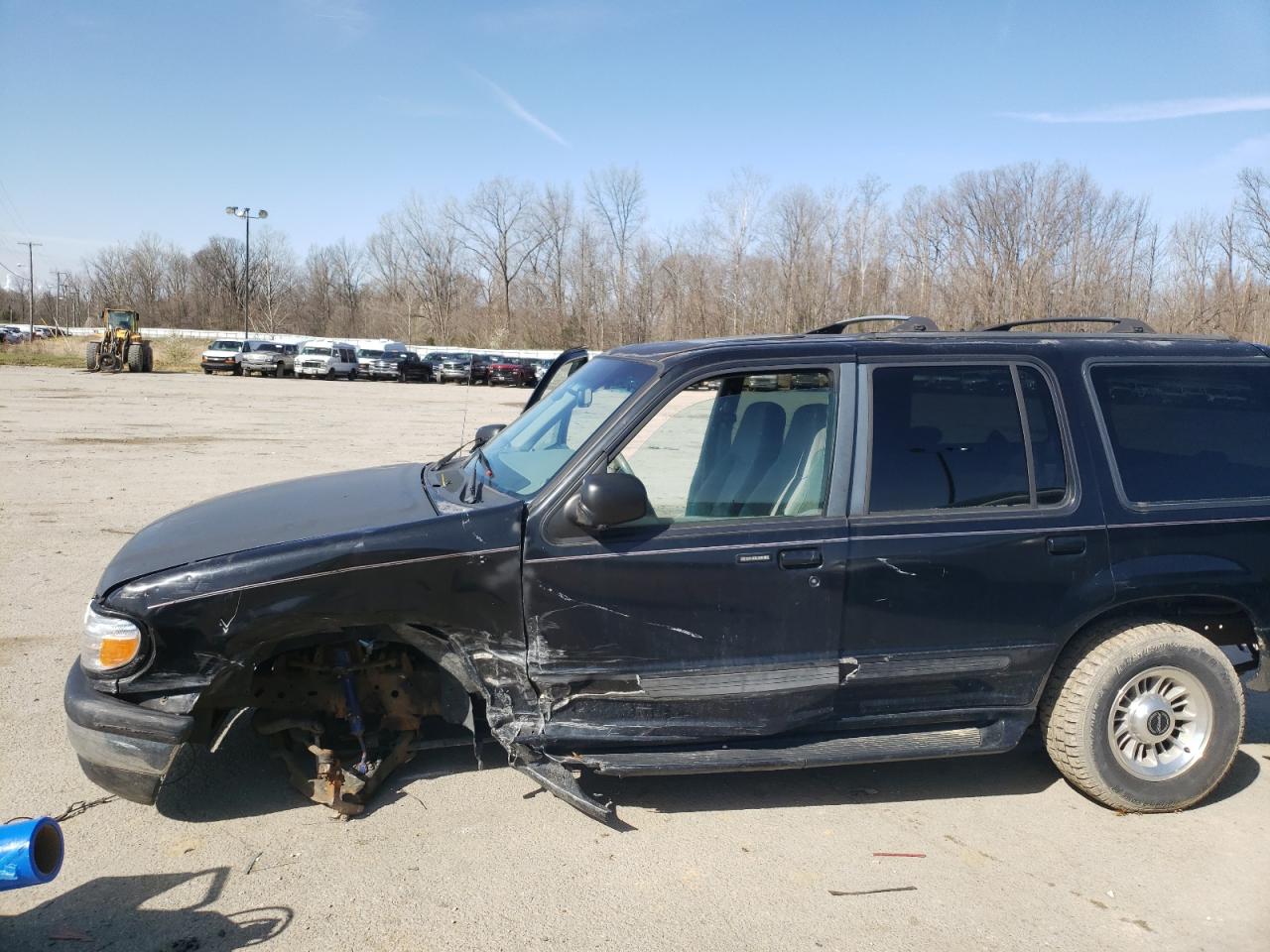Photo 10 from auction – 1997 FORD EXPLORER with VIN 1FMDU34E1VUD44168
