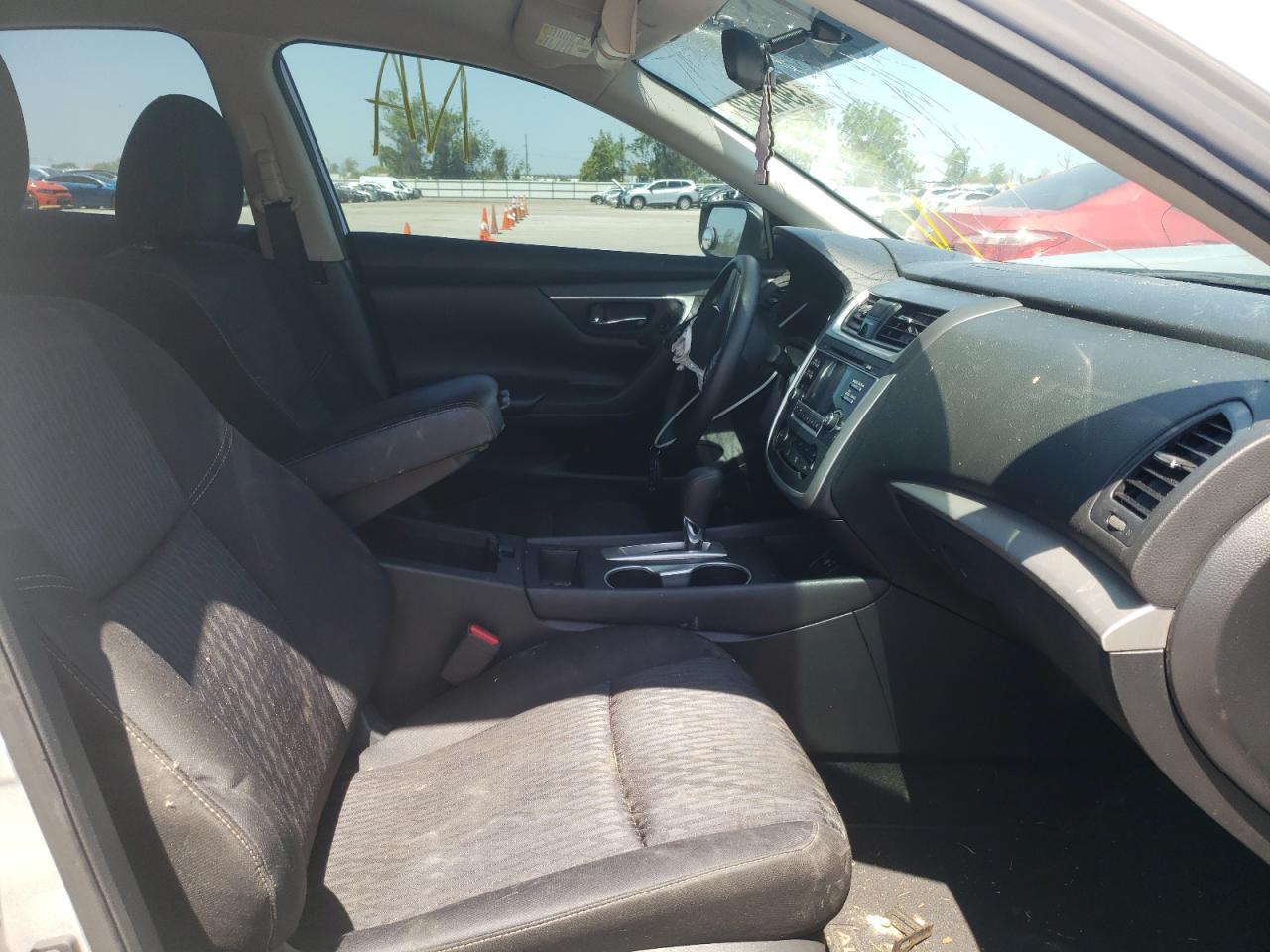 Photo 5 from auction – 2017 NISSAN ALTIMA 2.5 with VIN 1N4AL3AP9HC248515