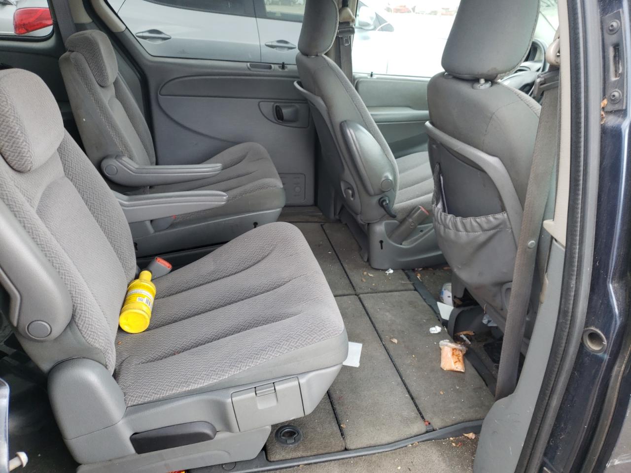 Photo 6 from auction – 2007 DODGE GRAND CARA with VIN 2D8GP44L97R123397