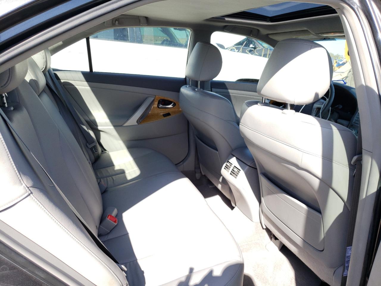 Photo 6 from auction – 2007 TOYOTA CAMRY LE with VIN JTNBK46K873007141