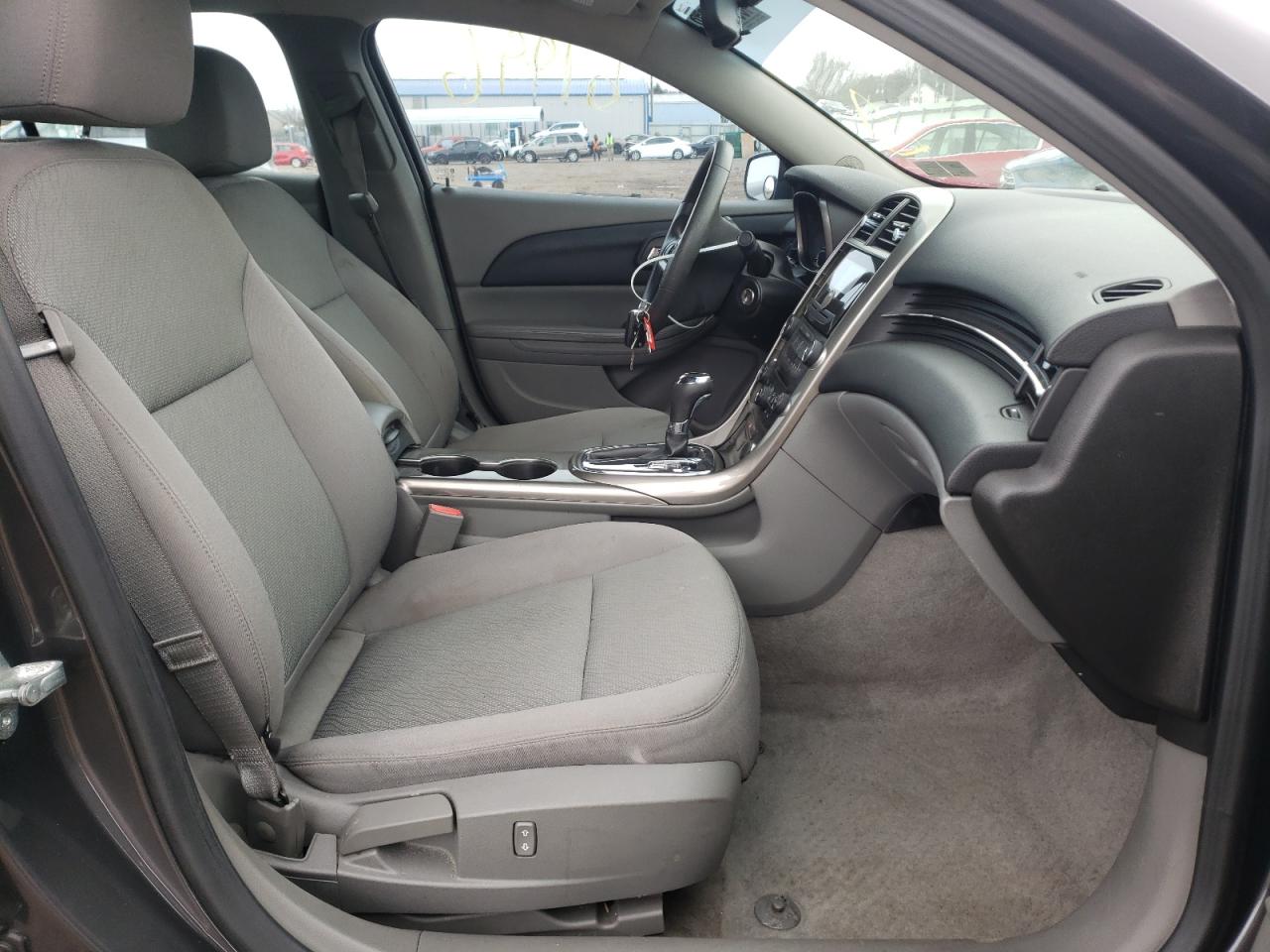 Photo 5 from auction – 2013 CHEVROLET MALIBU LS with VIN 1G11B5SA8DF220418