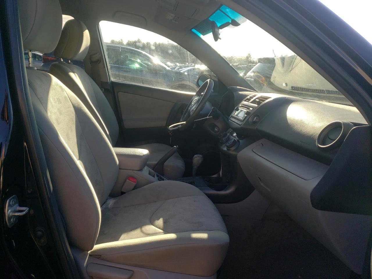 Photo 5 from auction – 2012 TOYOTA RAV4 with VIN 2T3BF4DV8CW256908