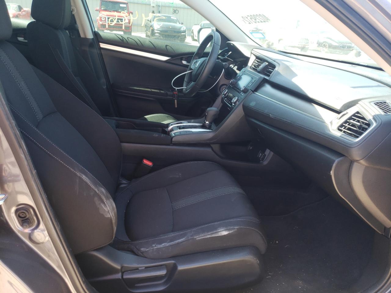 Photo 5 from auction – 2017 HONDA CIVIC LX with VIN 19XFC2F53HE075729