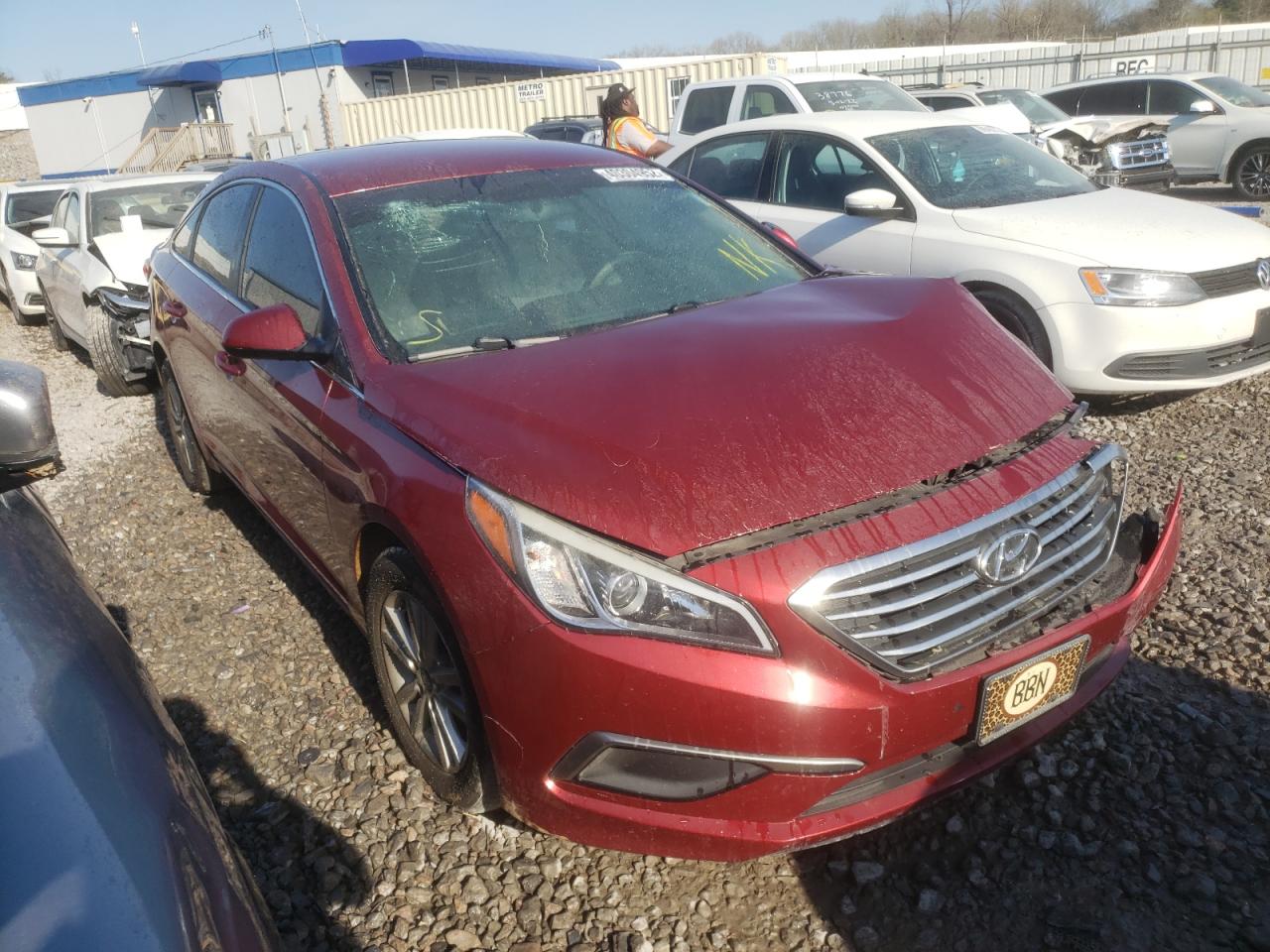 HYUNDAI SONATA SE 2016 with VIN 5NPE24AF2GH339981 - Photo from auction