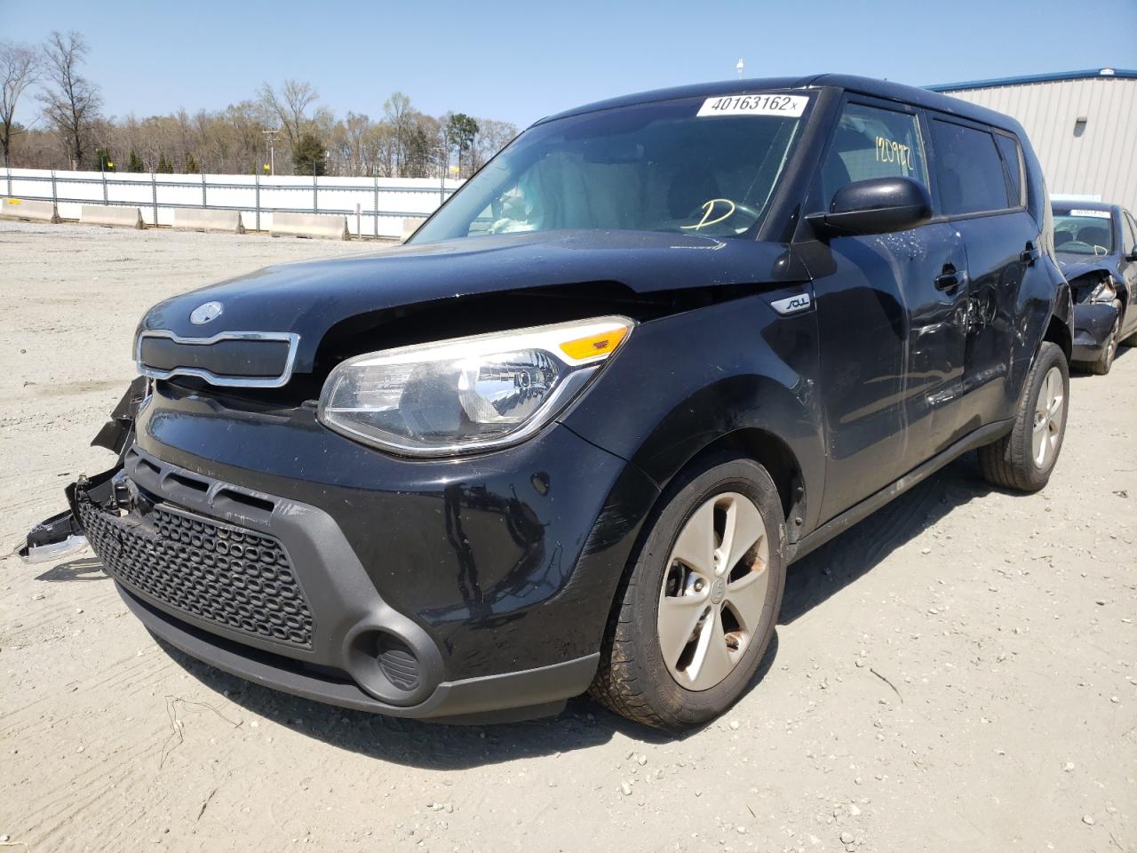 Photo 2 from auction – 2015 KIA SOUL with VIN KNDJN2A24F7755573