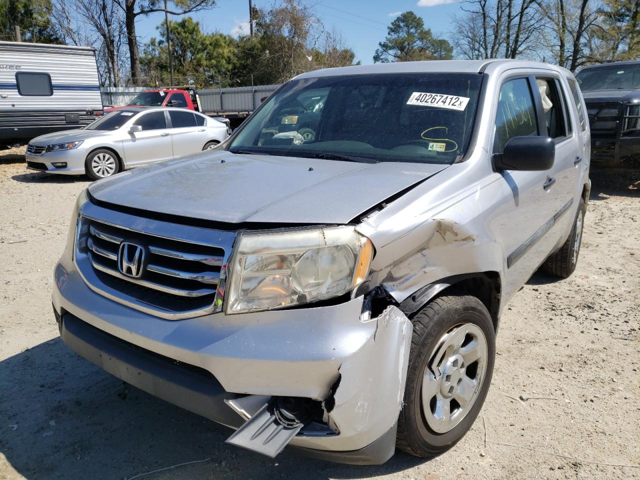 Photo 2 from auction – 2012 HONDA PILOT LX with VIN 5FNYF3H23CB012397