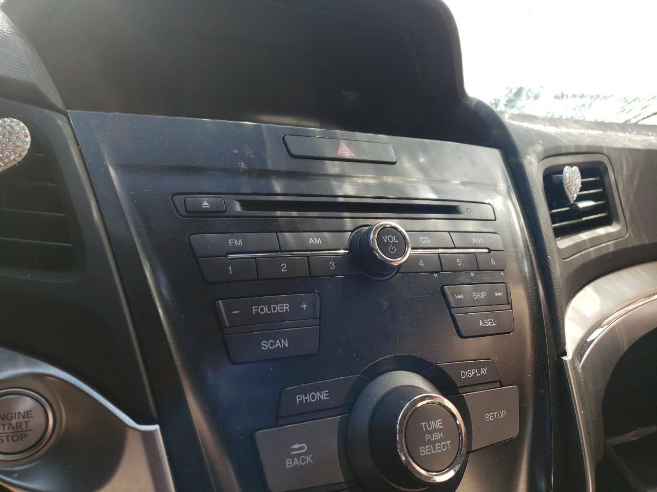 Photo 9 from auction – 2019 ACURA ILX with VIN 19UDE2F31KA003097
