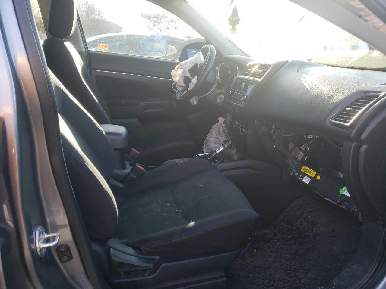 Foto 5 de la subasta – 2015 MITSUBISHI OUTLANDER con VIN 4A4AR3AW9FE025661