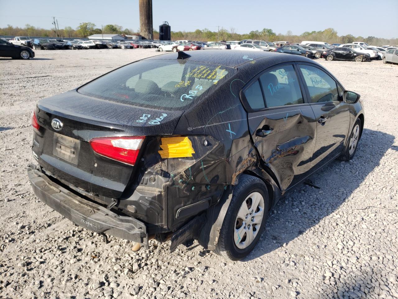 Photo 4 from auction – 2015 KIA FORTE LX with VIN KNAFK4A64F5389328