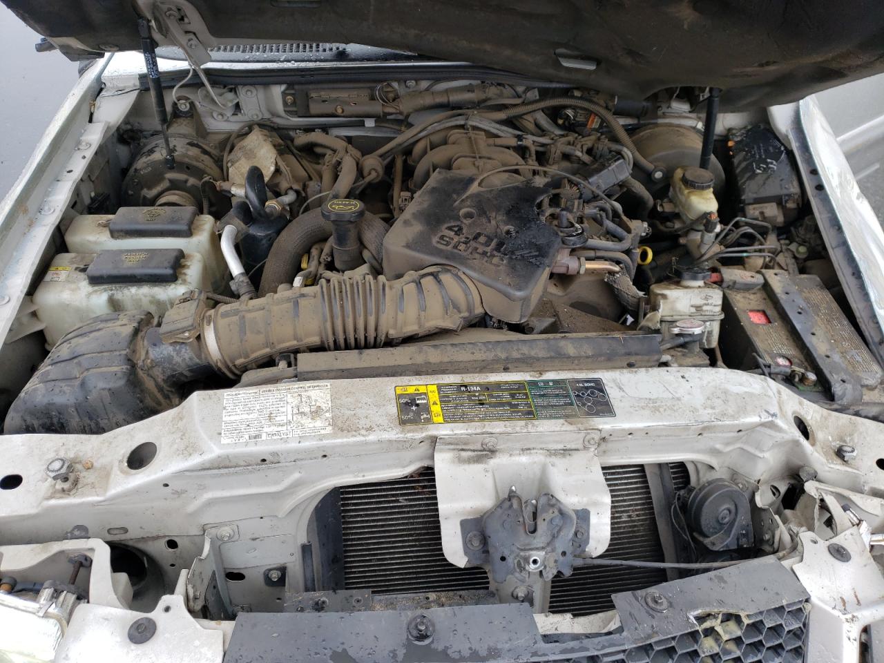 Photo 7 from auction – 2004 FORD EXPLORER S with VIN 1FMZU67K54UB35023