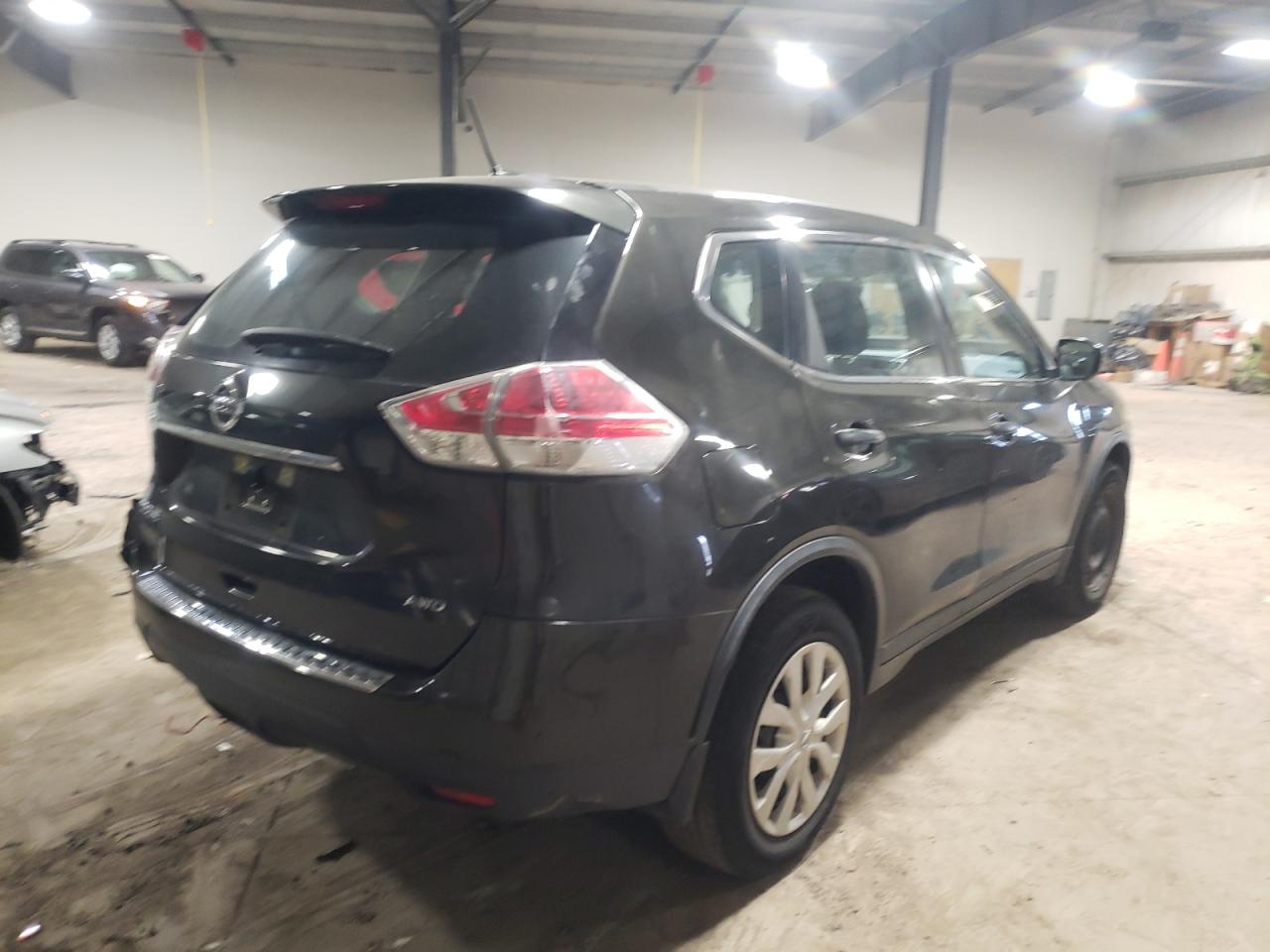 Photo 4 from auction – 2016 NISSAN ROGUE S with VIN KNMAT2MV0GP705606