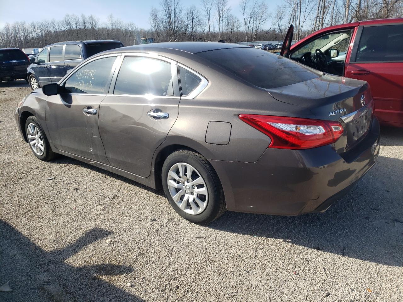 Photo 3 from auction – 2016 NISSAN ALTIMA 2.5 with VIN 1N4AL3AP8GN359608