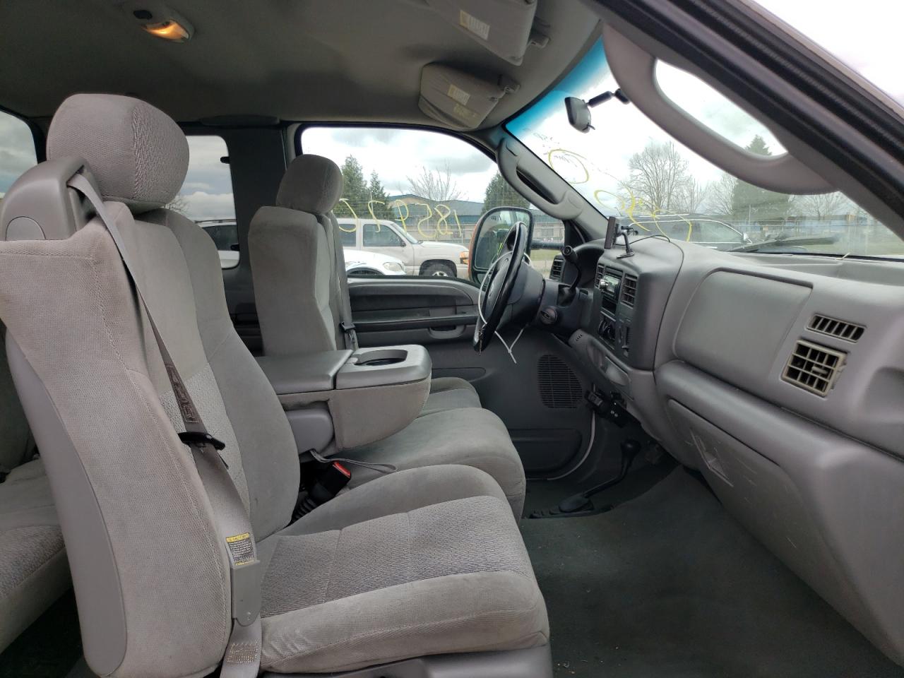 Photo 5 from auction – 2004 FORD F250 SUPER with VIN 1FTNX21P14EA11901