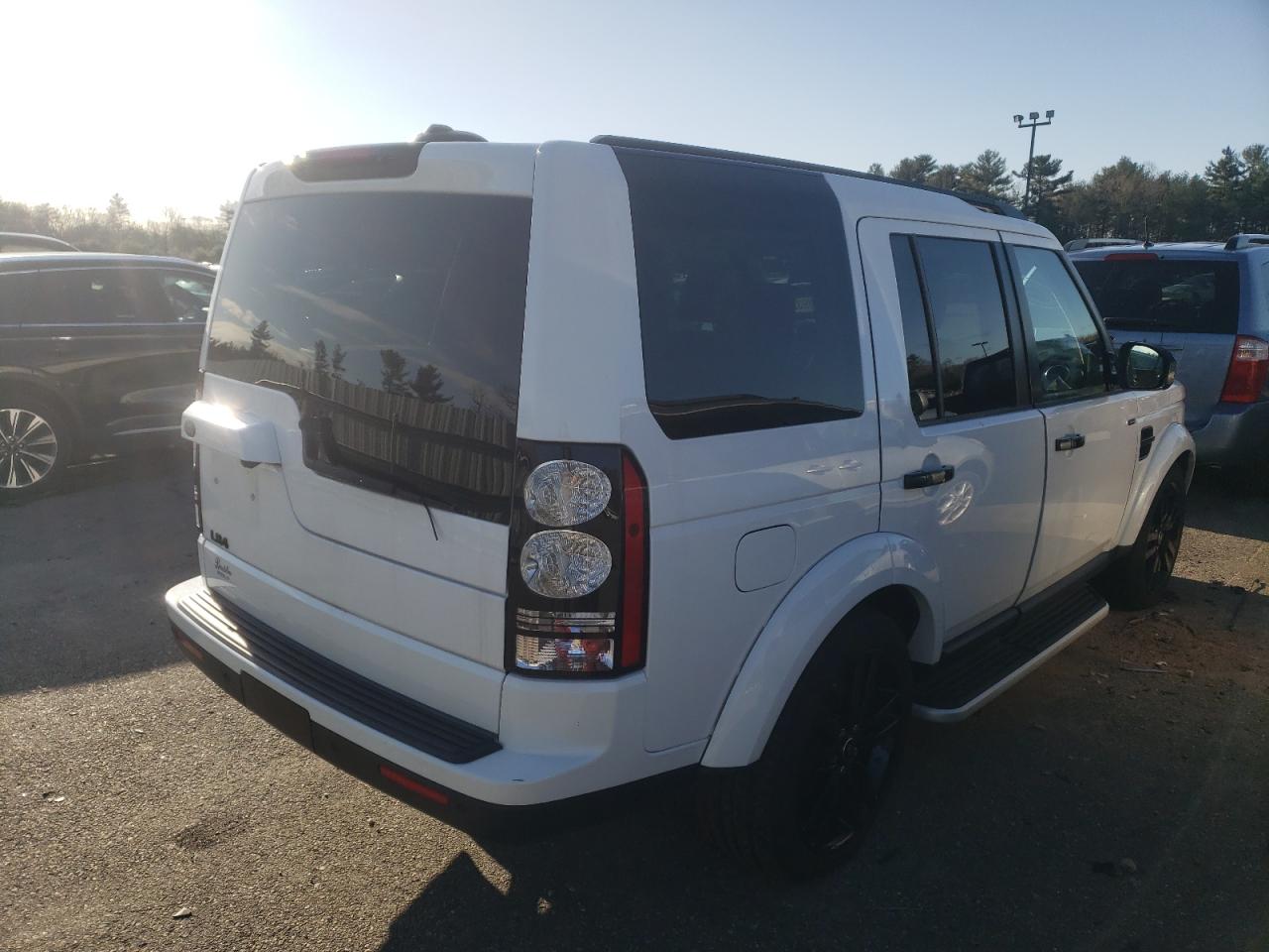 Photo 4 from auction – 2016 LAND ROVER LR4 HSE with VIN SALAG2V62GA794148