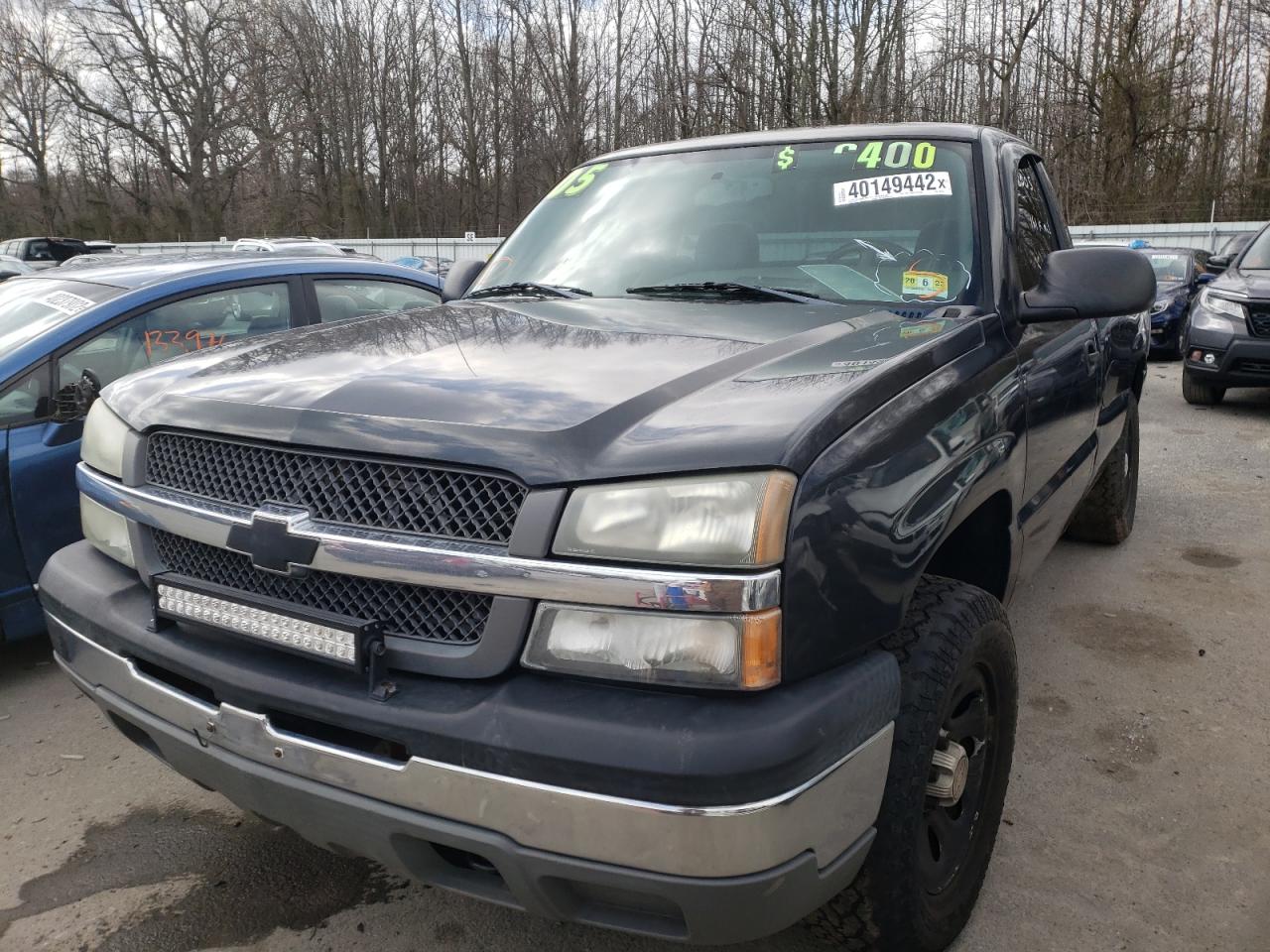 Photo 2 from auction – 2005 CHEVROLET SILVERADO with VIN 1GCEC14V65Z330334